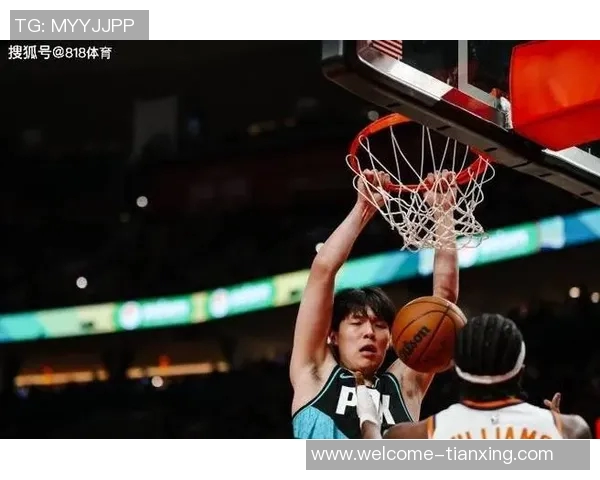 小卡季前赛首次下半场亮相表现平平拿到15分2板2助1帽展现潜力